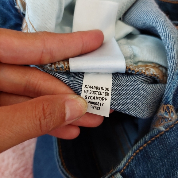 Old Navy Mid Rise Kicker Bootcut Jeans Size 14 Tall NWT - Picture 9 of 11